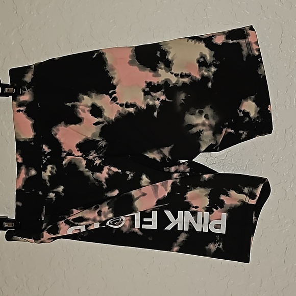 Pink Floyd Shorts - Picture 9 of 16